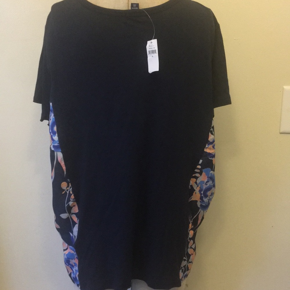 Gap - Picture 3 of 4